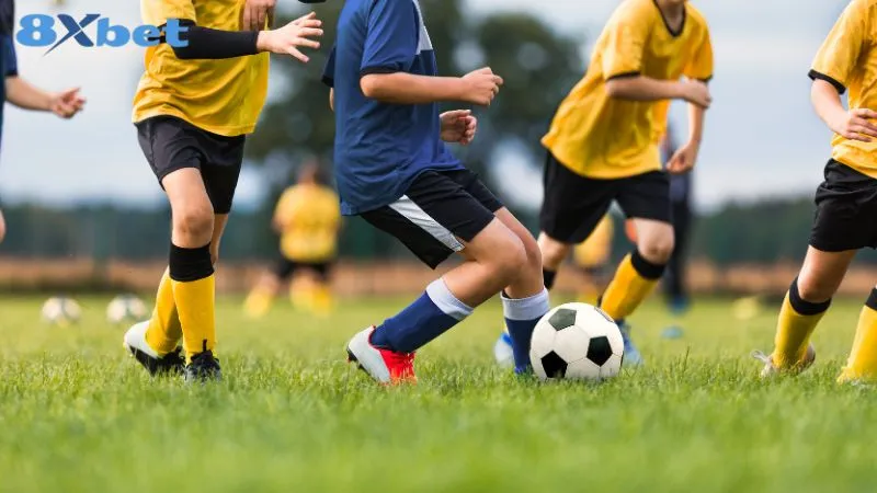 Hướng dẫn cách đọc kèo bóng đá chuẩn cho người mới 3 Trong kèo châu Á, đội mạnh thường chấp đội yếu một số bàn nhất định